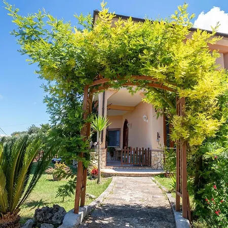 Giraluna Vakantiehuis Castellabate
