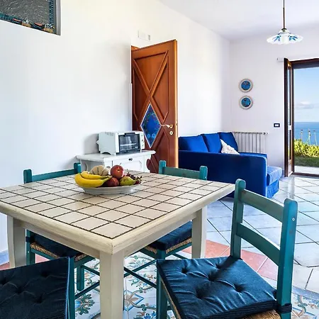 Holiday home Giraluna