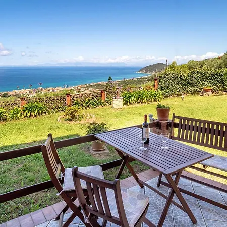 Giraluna Holiday home *