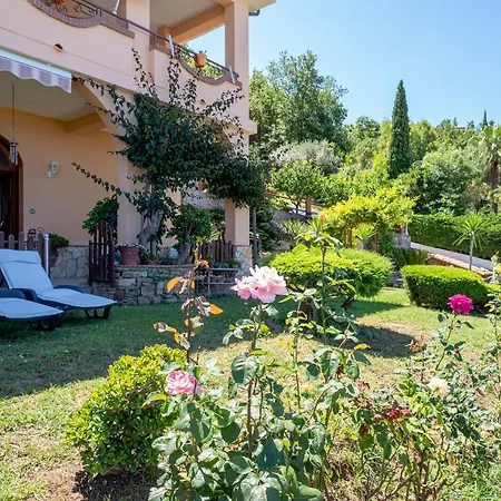 Giraluna Holiday home Castellabate